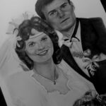 portret ślubny narysowany ze starego zdjęcia, renowacja starego zdjęcia w pękny ręcznie rysowany portret który ma duszę i przypomina o pięknej chwili