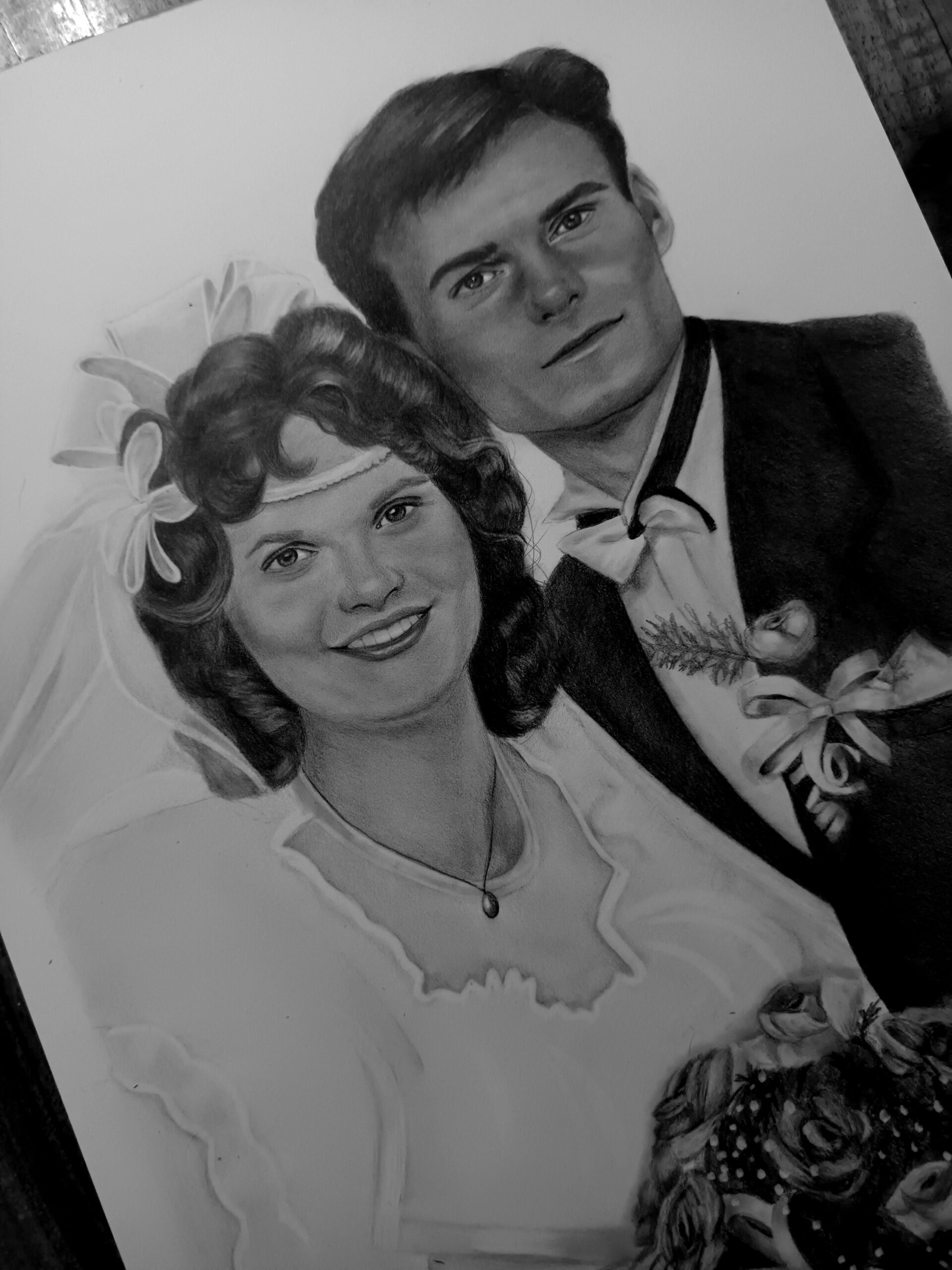 portret ślubny narysowany ze starego zdjęcia, renowacja starego zdjęcia w pękny ręcznie rysowany portret który ma duszę i przypomina o pięknej chwili